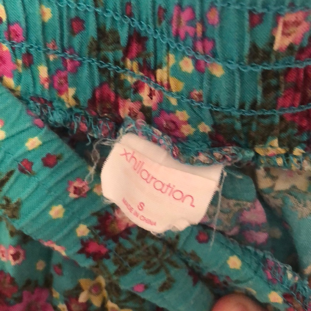 Flower patterned romper - Picture 4 of 4